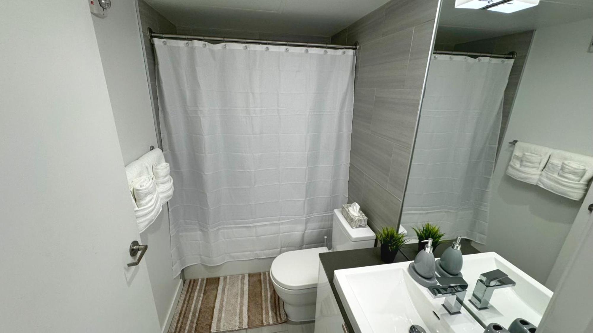 Cozy 1Br Apt - Downtown Winnipeg Exteriör bild