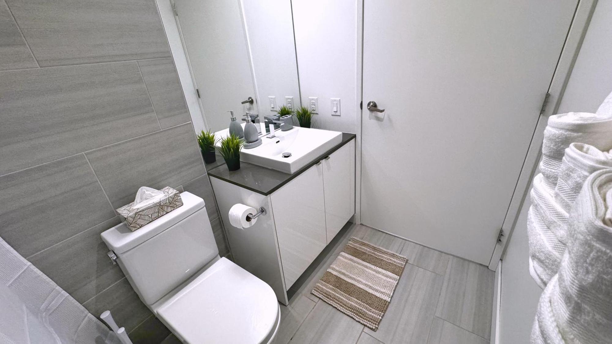 Cozy 1Br Apt - Downtown Winnipeg Exteriör bild